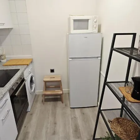 Atico Estudio Centro Vigo, Luminoso Apartamento