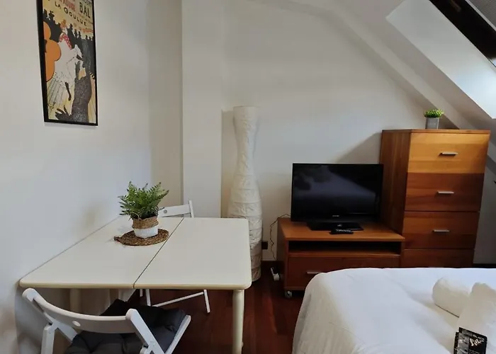 Atico Estudio Centro Vigo, Luminoso * Vigo